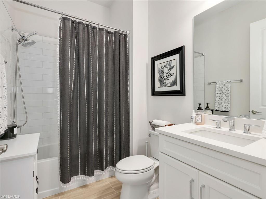 8958 Saint Lucia Dr Property Photo 22