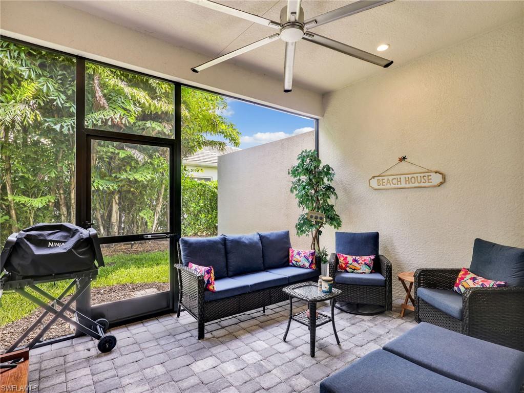 8958 Saint Lucia Dr Property Photo 24