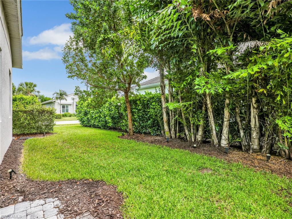 8958 Saint Lucia Dr Property Photo 28