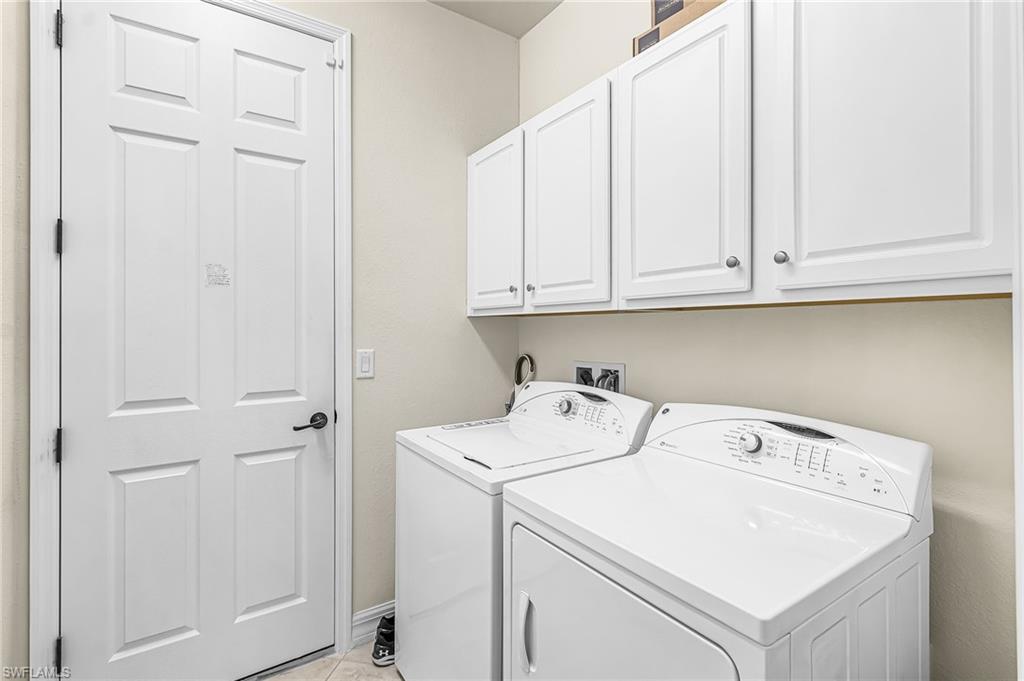 28554 Westmeath Ct Property Photo 9