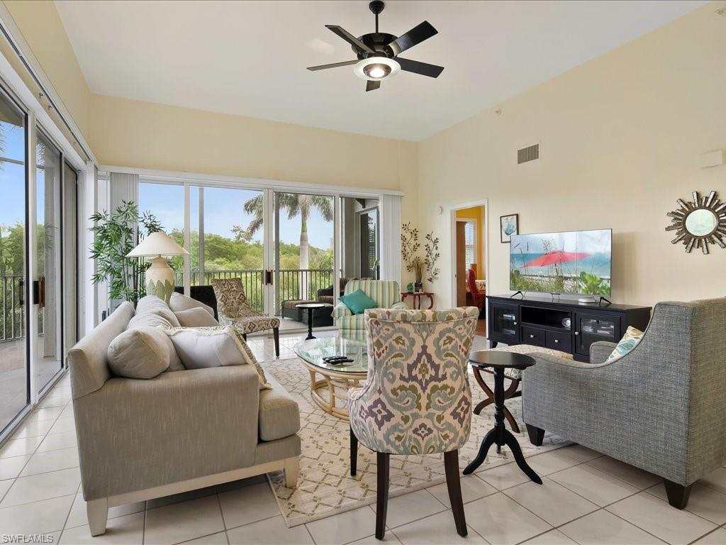 5550 Heron Point Dr 105 Property Photo 2