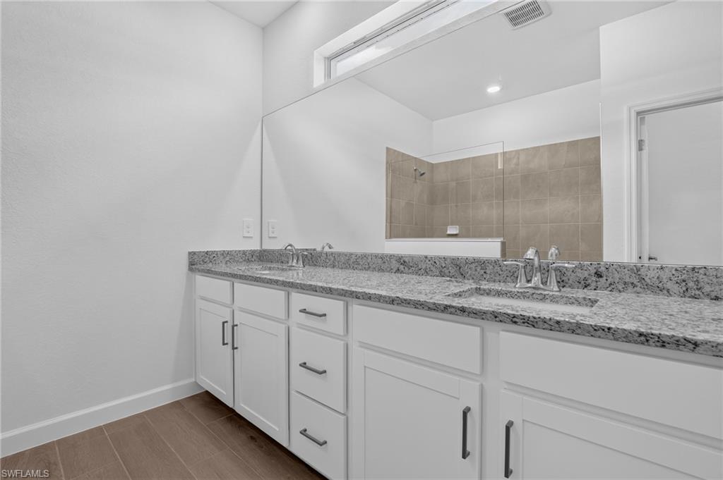 3225 Weston Manor Dr Property Photo 9