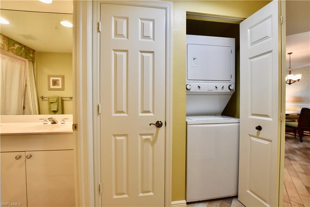 430 Cove Tower Dr 302 Property Photo 31