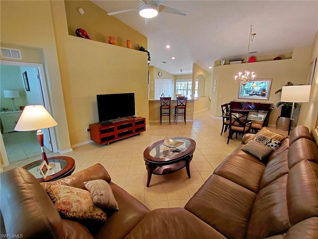 10125 Colonial Country Club Blvd 1708 Property Photo 2