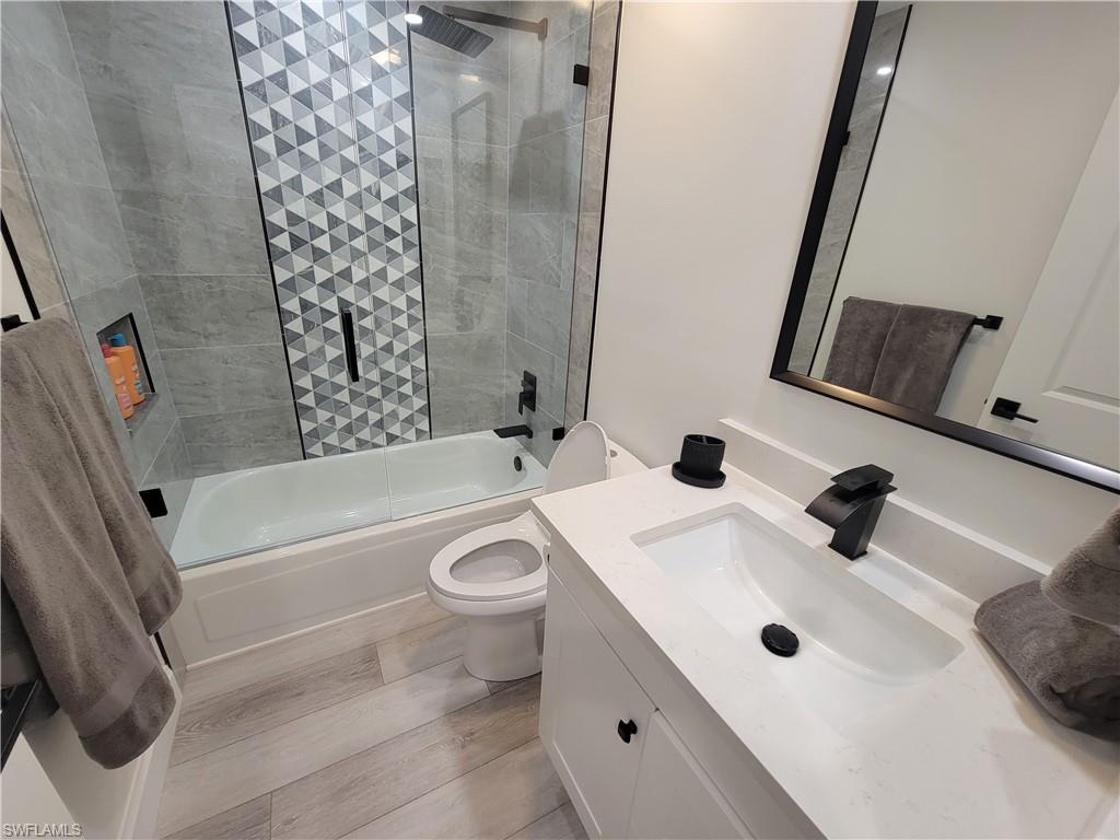 1190 Yesica Ann Cir B-204 Property Photo 8