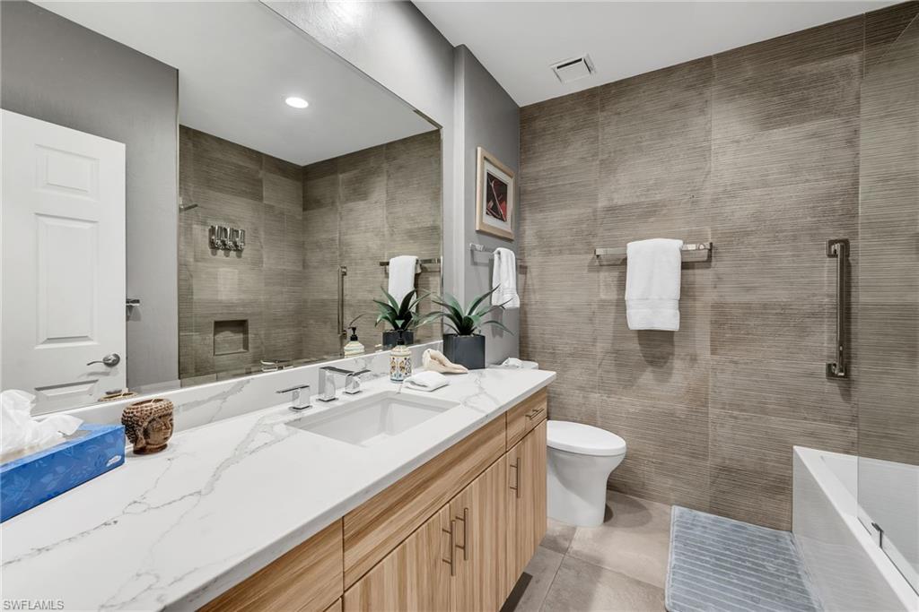 9380 Gulf Shore Dr 402 Property Photo 17