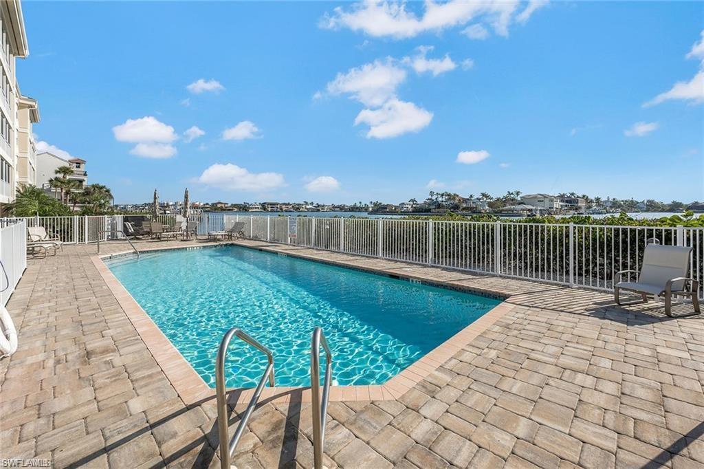 9380 Gulf Shore Dr 402 Property Photo 20