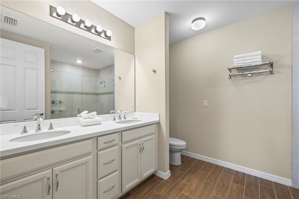 14644 Edgewater Cir Property Photo 16