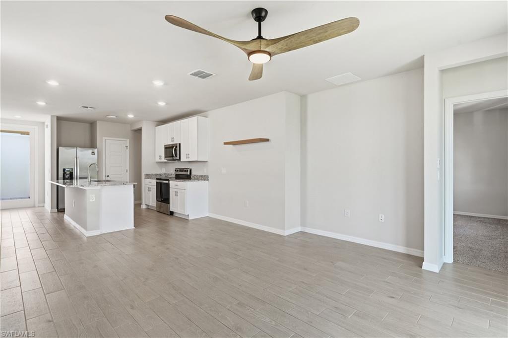 44197 Frontier Dr Property Photo 26