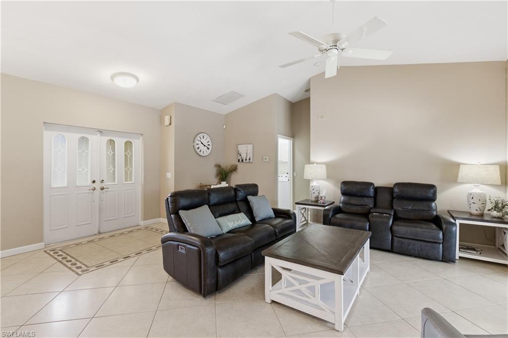 139 Balfour Dr Property Photo 16