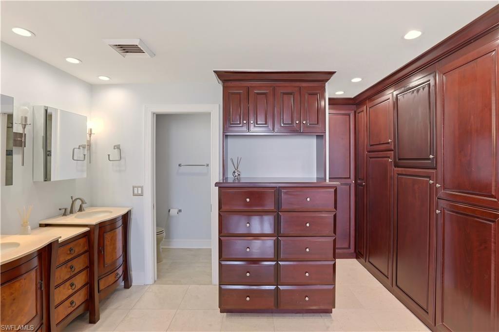 4001 Gulf Shore Blvd N Ph8 Property Photo 14