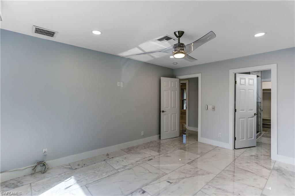 226 1st St Property Photo 12