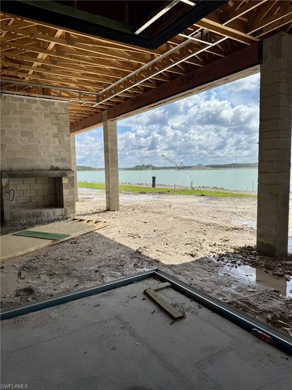 25579 Crystal Shore Dr Property Photo 3