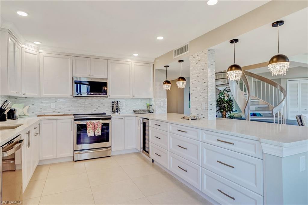 4041 Gulf Shore Blvd N 1109 Property Photo 10