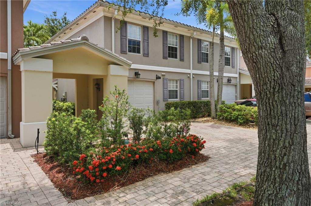 5661 Cove Cir 51 Property Photo 2