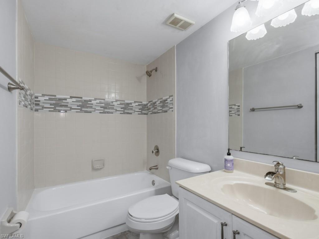 5784 Deauville Cir B204 Property Photo 6