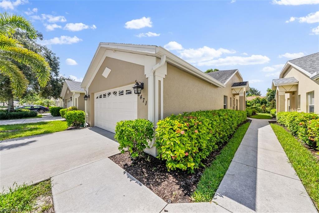 8471 Ibis Cove Cir M677 Property Photo 3