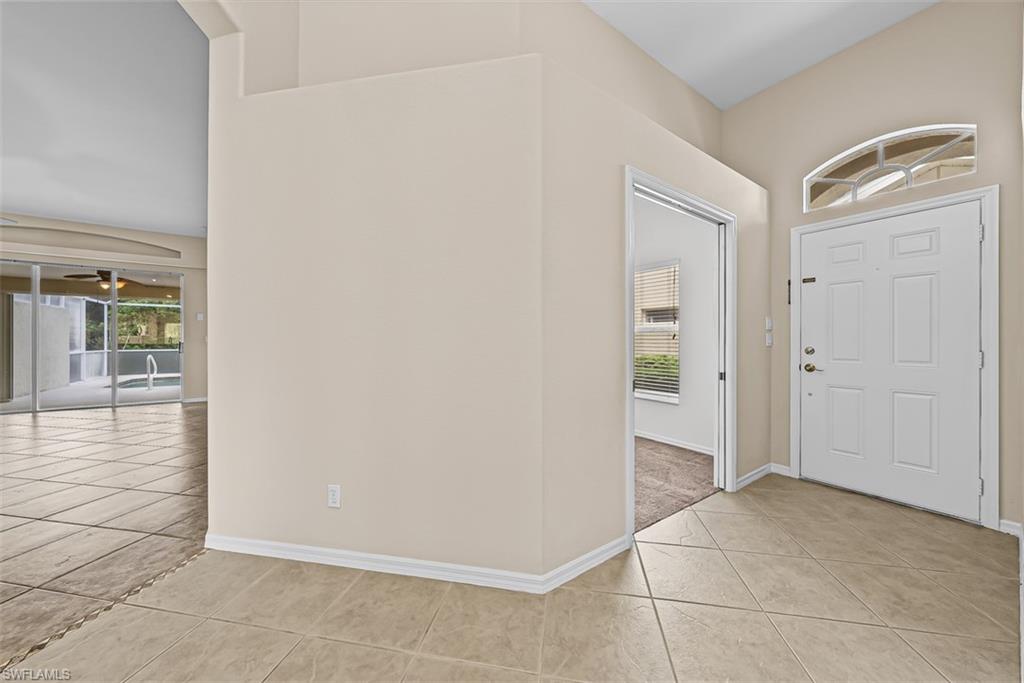 8471 Ibis Cove Cir M677 Property Photo 5