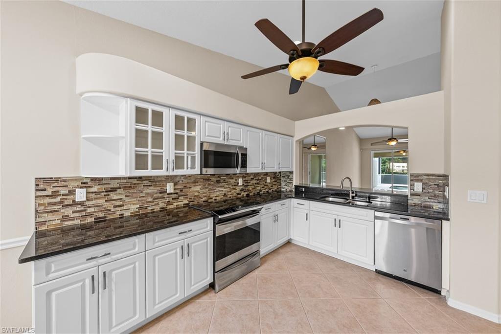 8471 Ibis Cove Cir M677 Property Photo 7