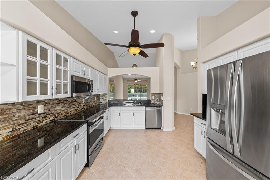 8471 Ibis Cove Cir M677 Property Photo 8