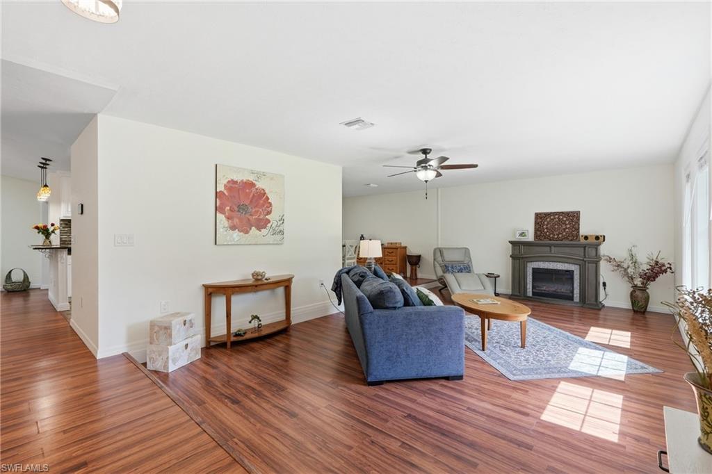 505 Thompson Ave Property Photo 5