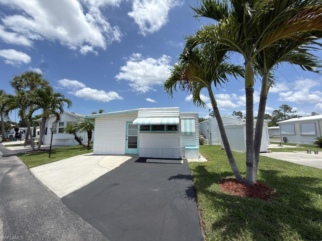 16 Jade DR Property Photo 1