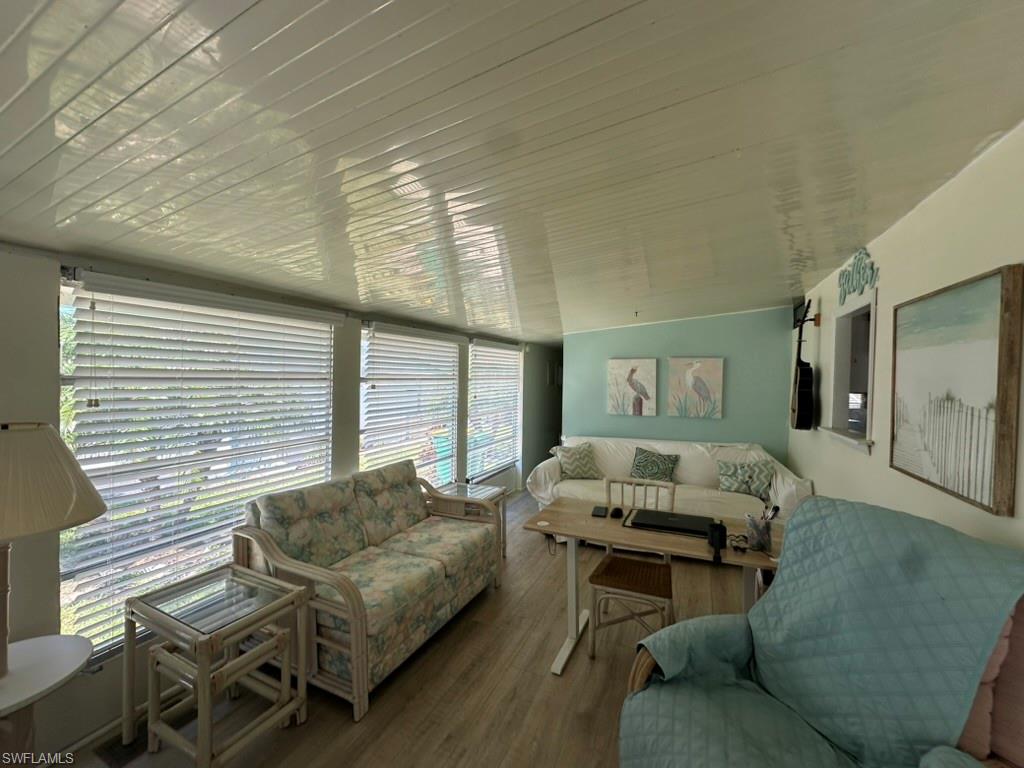 16 Jade Dr Property Photo 3