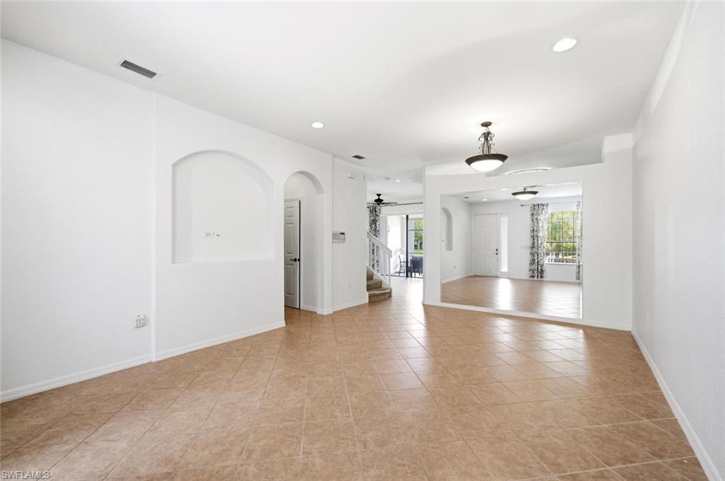 7631 Bristol Cir Property Photo 4