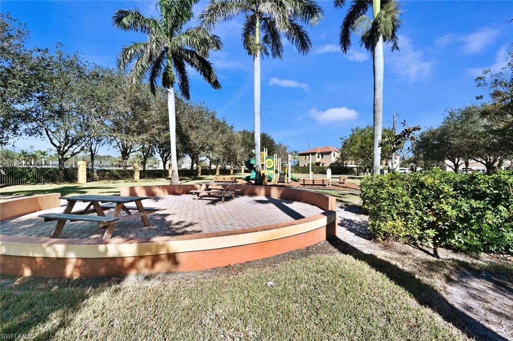 7631 Bristol Cir Property Photo 41