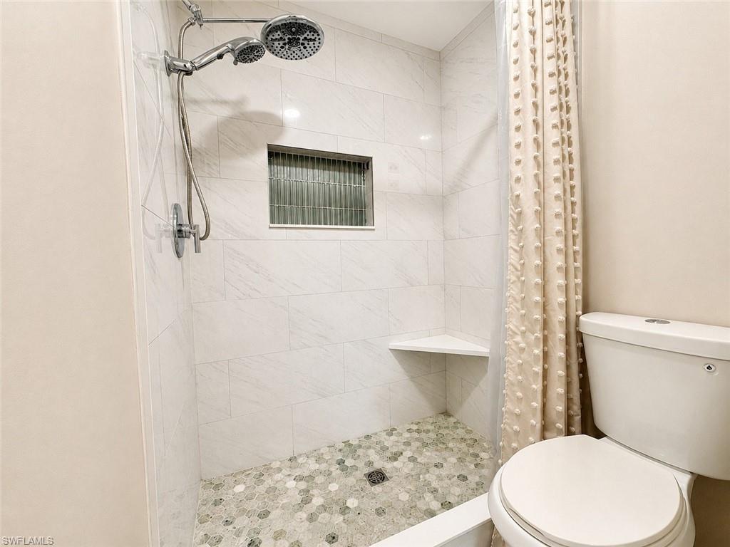 240 Timber Lake Cir D201 Property Photo 8