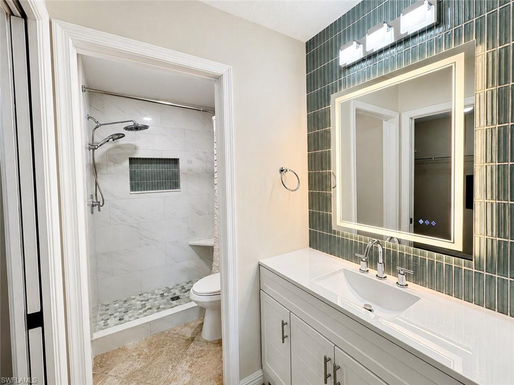 240 Timber Lake Cir D201 Property Photo 9