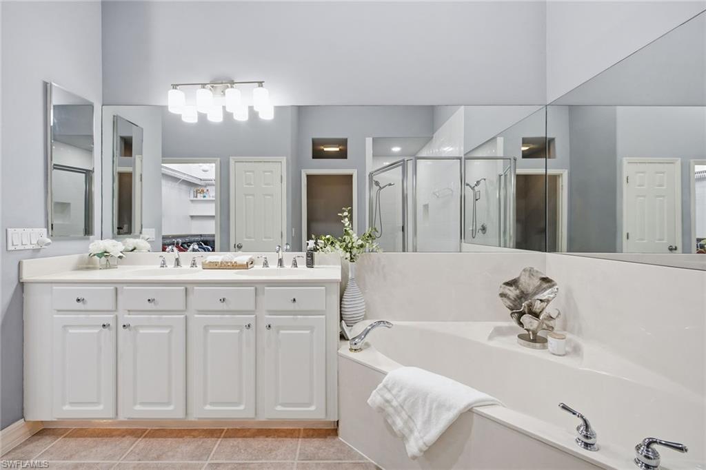 8380 Big Acorn Cir 1204 Property Photo 18