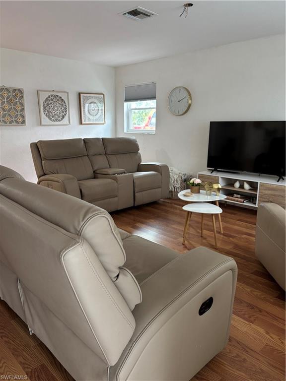 1706 Margate Blvd Property Photo 3
