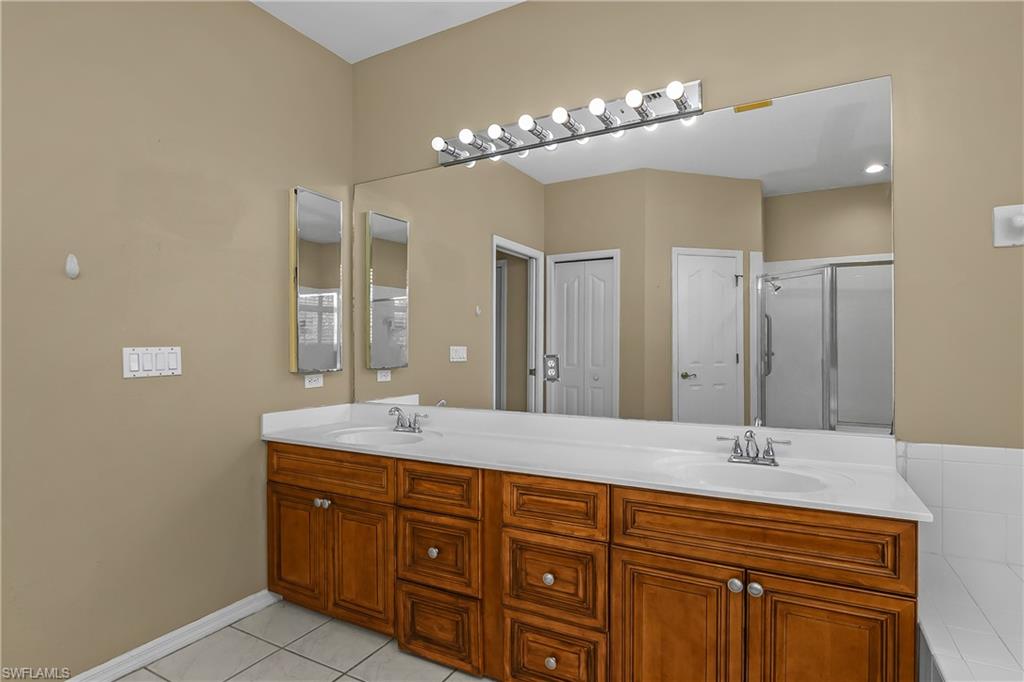 11082 Lakeland Cir Property Photo 22