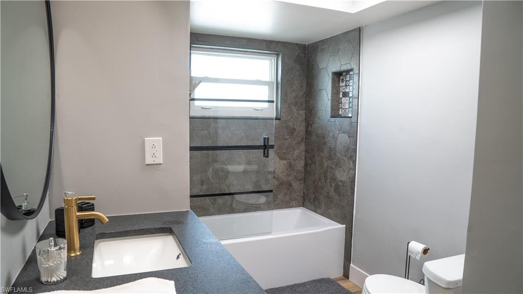 2090 Via Venice Property Photo 26