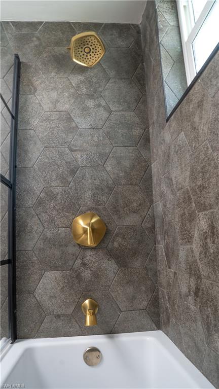 2090 Via Venice Property Photo 27