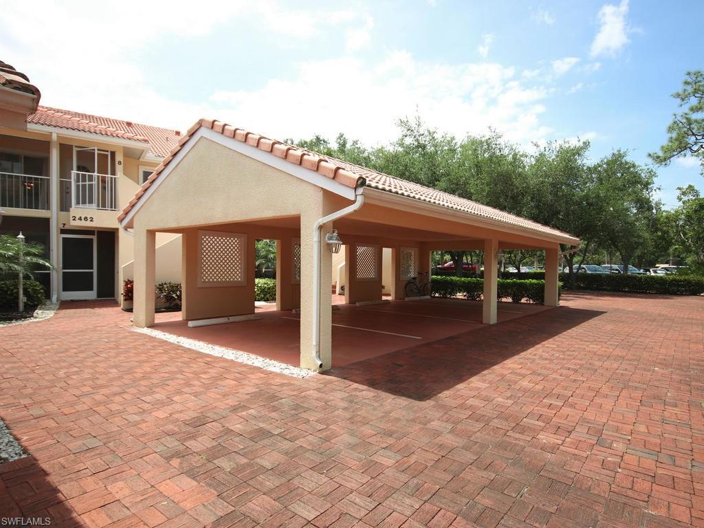2462 Hidden Lake Dr 208 Property Photo 3