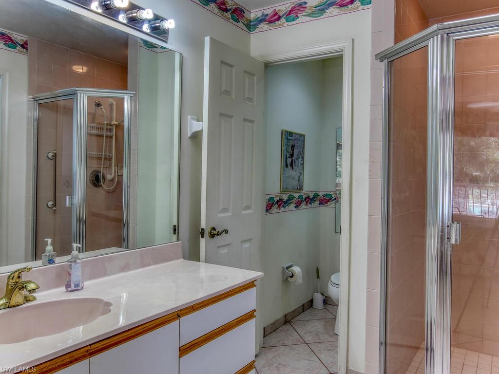 2462 Hidden Lake Dr 208 Property Photo 17