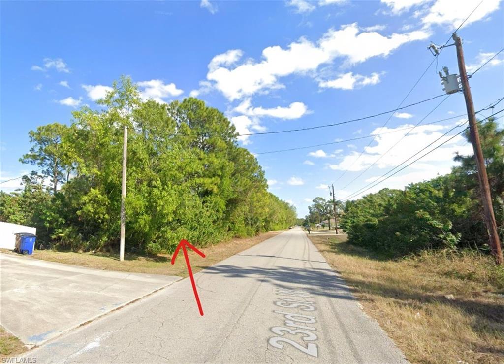 3305 23rd St W Property Photo 2