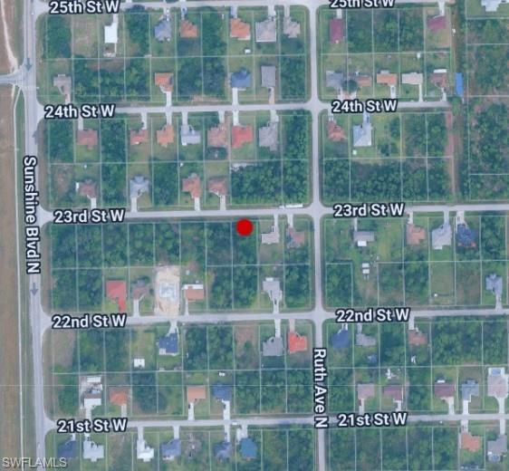 3305 23rd St W Property Photo 6