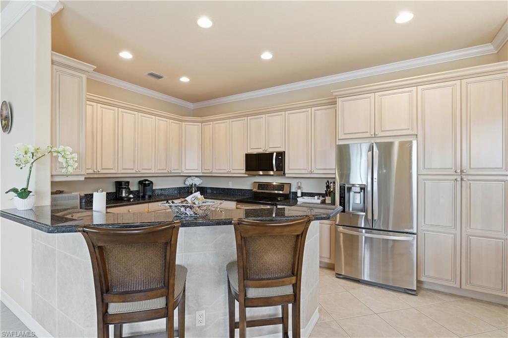 1621 Almeria Ct Property Photo 17