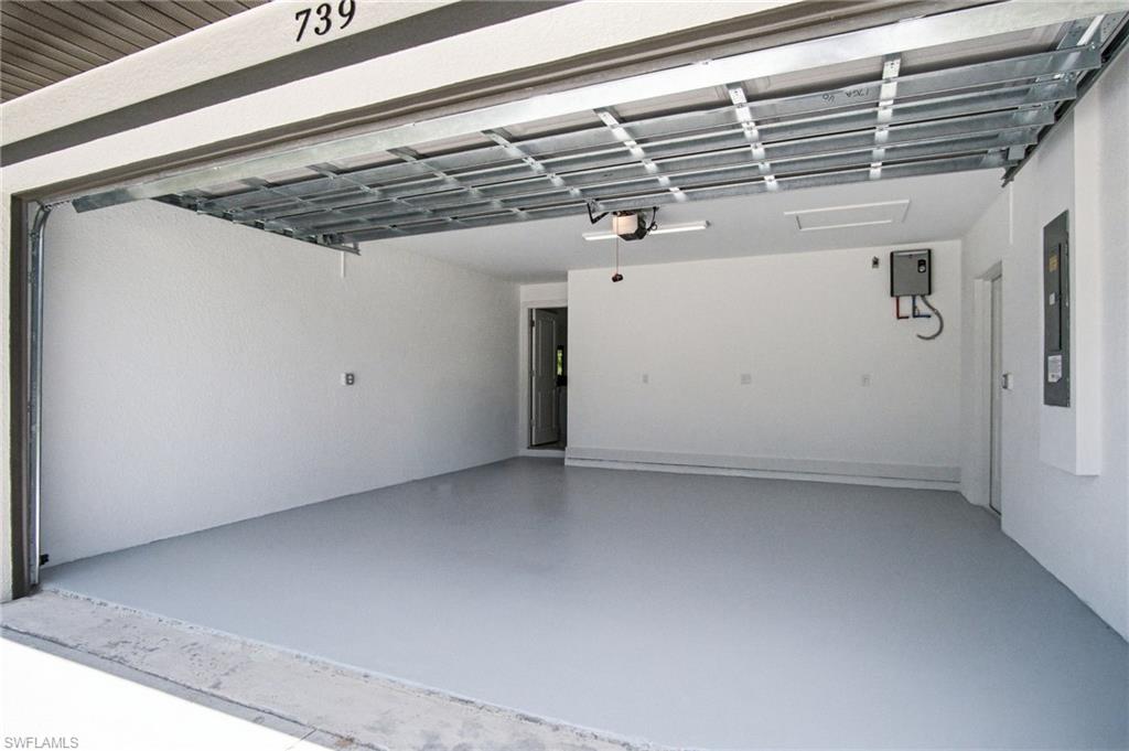 739 Fullerton Ave S Property Photo 11