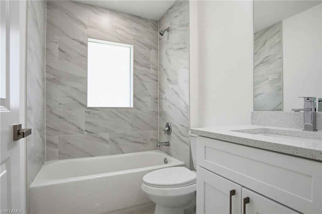 739 Fullerton Ave S Property Photo 32