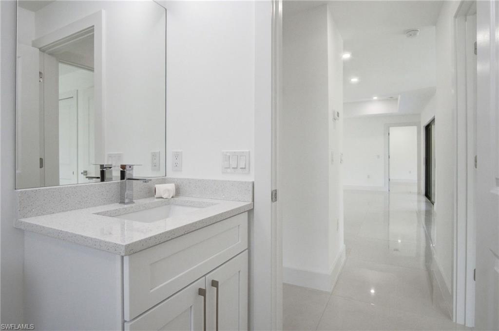 739 Fullerton Ave S Property Photo 34