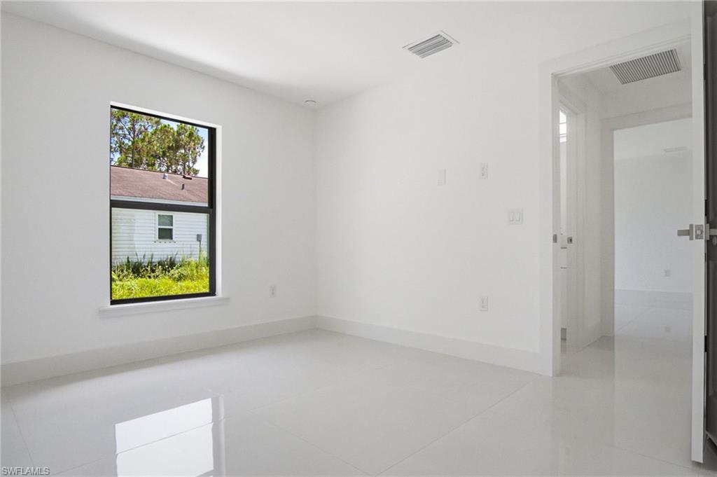 739 Fullerton Ave S Property Photo 35