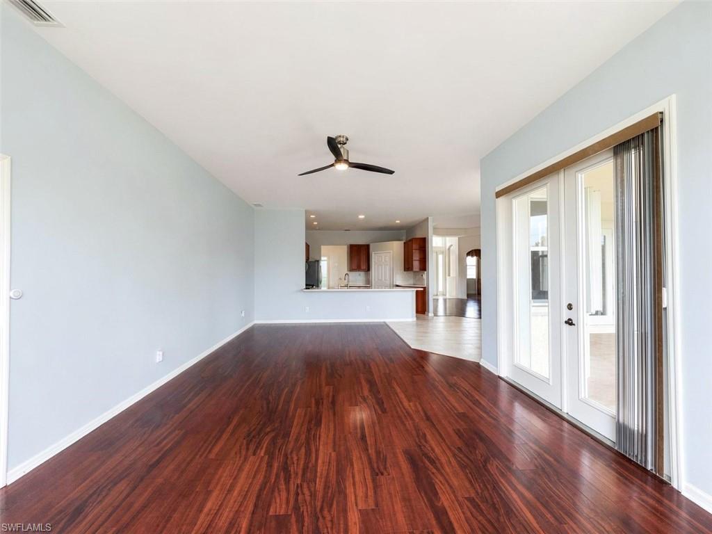 4775 8th St Ne Property Photo 7