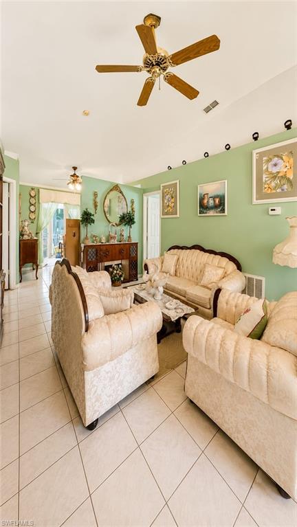 4000 Outer Dr Property Photo 47
