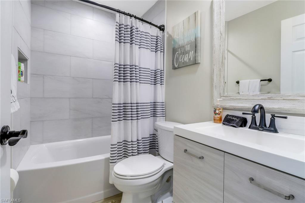 1358 Derbyshire Ct F201 Property Photo 24