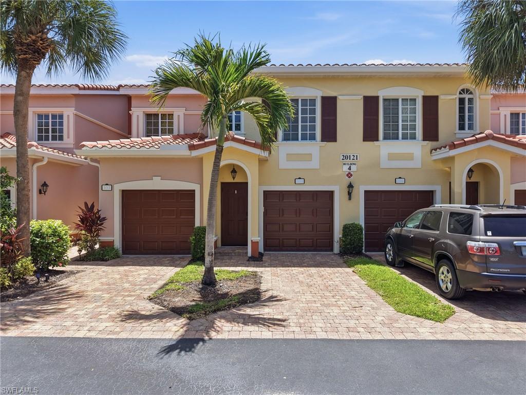 20121 Estero Gardens Cir 203 Property Photo 3