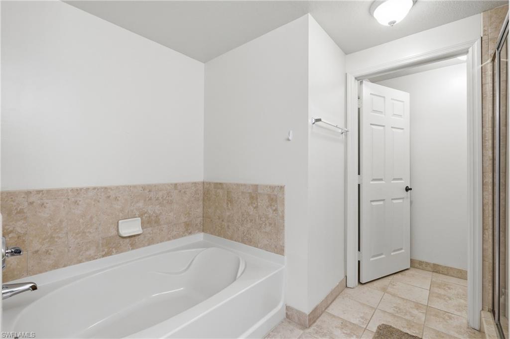 20121 Estero Gardens Cir 203 Property Photo 14